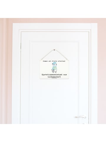 Mr. & Mrs. Panda Schild Operationsassistent Leidenschaft mit Spruch in Weiß