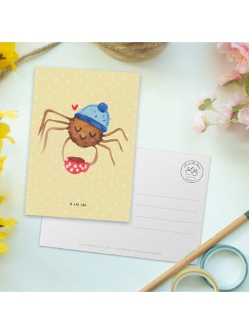 Mr. & Mrs. Panda Postkarte Spinne Agathe Kaffee ohne Spruch in Gelb Pastell