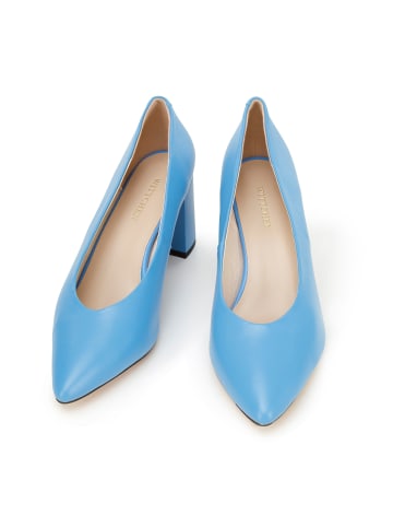 Wittchen Leather pumps in Blue