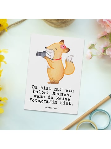 Mr. & Mrs. Panda Postkarte Fotografin Herz mit Spruch in Weiß