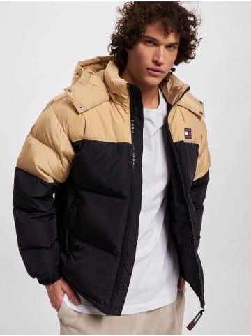 TOMMY JEANS Puffer Jacket in black