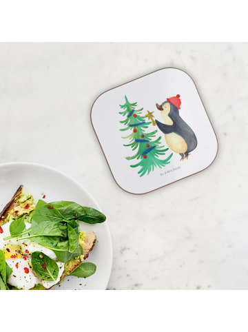 Mr. & Mrs. Panda Bierdeckel Pinguin Weihnachtsbaum ohne Spruch in Weiß