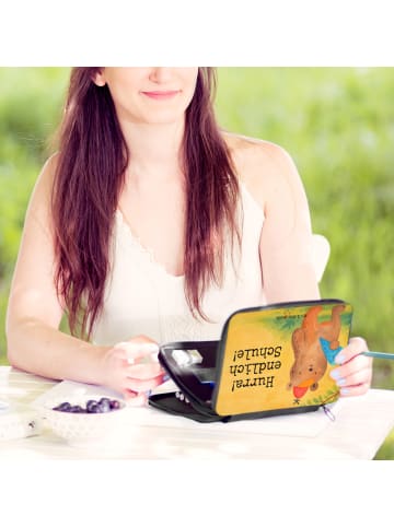 Mr. & Mrs. Panda Federmäppchen Bär Schultüte Design mit Spruch in Weiß