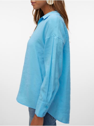 Vero Moda Legere Hemdbluse Oversized Shirt Seidig VMQUEENY in Blau