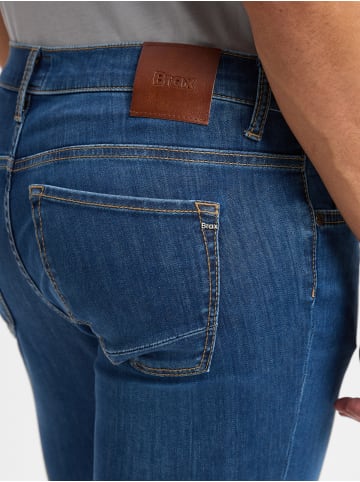 BRAX  Jeans Chuck in light stone