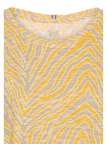 Camel Active T-Shirt mit Rundhalsausschnitt in Gelb AOP