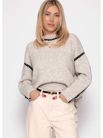 SASSYCLASSY Pullover mit Ziernähten in Beige