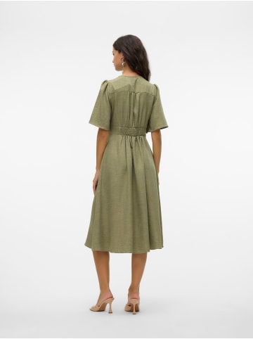 Vero Moda Kleid in Laurel Wreath 1