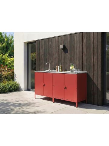 Beliani 2er-Set Gartenküche VILAMA in Rot/Silber