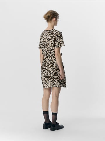 Object Minikleid in Sandshell 1