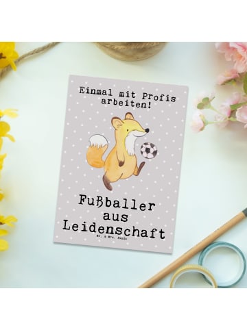 Mr. & Mrs. Panda Wanddeko Fußballer Leidenschaft mit Spruch in Grau Pastell