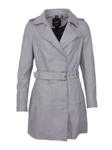 Maze Mantel Culima in sky