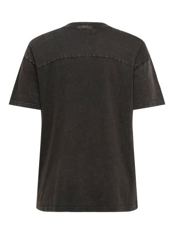 ONLY Carmakoma T-shirt in Black