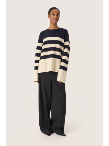 Soaked in Luxury Strickpullover SLSelta Gerade Passform in Night Sky w Sandshell stripe