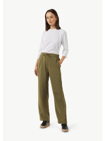 comma Hose in 7727_guacamole