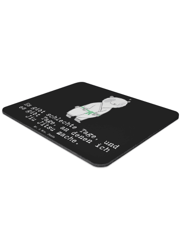 Mr. & Mrs. Panda Mauspad Panda Jiu Jitsu mit Spruch in Schwarz