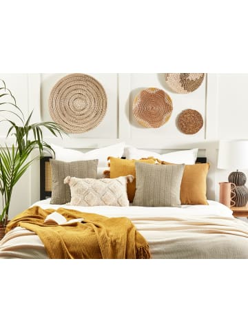 Beliani 2er-Set Dekokissen SENECIO in Beige/Weiß