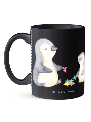 Mr. & Mrs. Panda Teetasse Sozialpädagoge Herz ohne Spruch in Schwarz