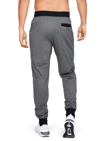 Under Armour Trainingshose "Jogginghose UA Sportstyle" in Grau