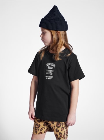 Sometime Soon Sometime Soon T-Shirt Stmdimas Unisex Kinder in BLACK