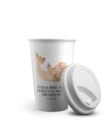 Mr. & Mrs. Panda To Go Becher Robbe Liegen mit Spruch in Weiß