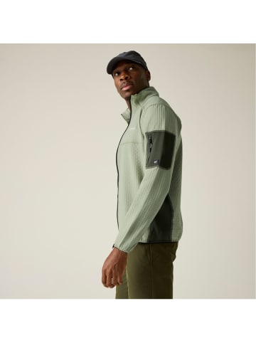 Regatta Midlayer Baslinn in Light Sage