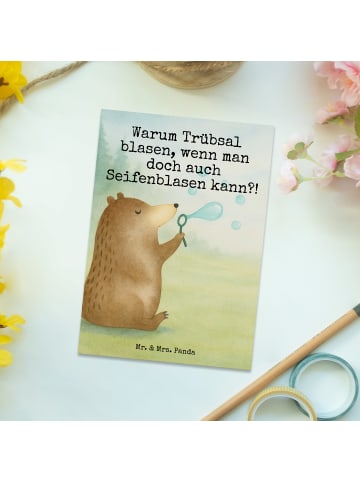 Mr. & Mrs. Panda Postkarte Bär Seifenblasen Design mit Spruch in Weiß