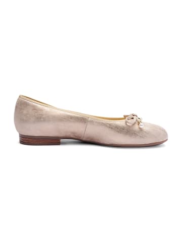 ara Ballerinas in Gold