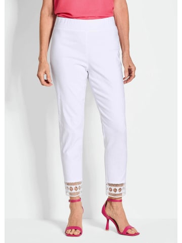 GOLDNER Schlupfhose Freizeithose LOUISA mit Spitzenabschluss in weiß
