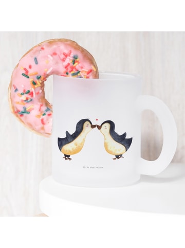 Mr. & Mrs. Panda Teeglas Pinguin Liebe ohne Spruch in Transparent