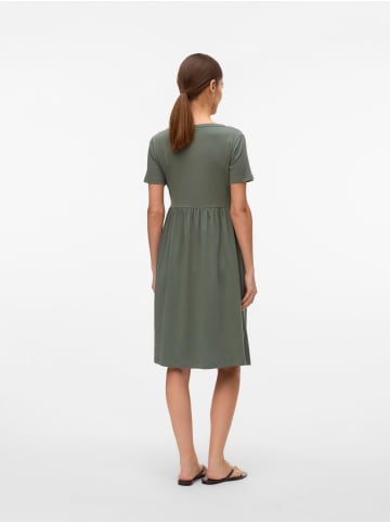 mama licious Kleid in Agave Green