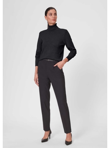 MADELEINE Schmaler Feinstrickpullover in schwarz