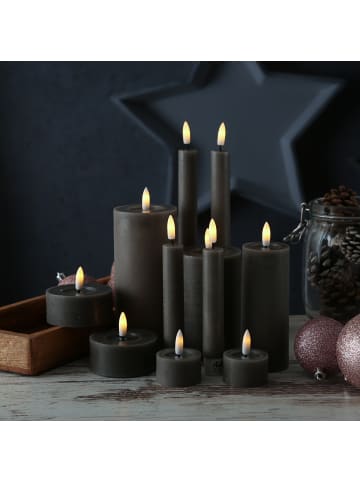 Adilina LED Kerze LINA Echtwachs Rustik-Optik 7x11cm in grau