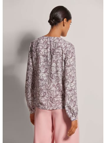 MADELEINE Rundhals-Bluse mit Unikat-Print in wollweiß / blassrosa / rubinrot