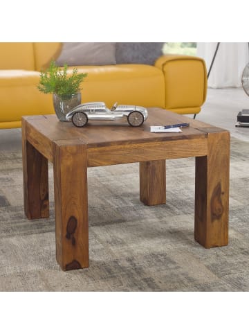 KADIMA DESIGN Rustikaler Couchtisch NAKO: Akazienholz, quadratisch, pflegeleicht in Braun