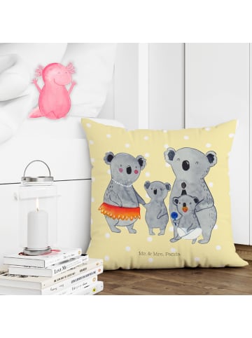 Mr. & Mrs. Panda Zierkissen Koala Familie ohne Spruch in Gelb Pastell