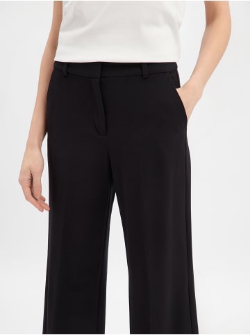 comma Hose in schwarz