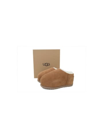 UGG Stiefel mit Fleecefütterung in Braun