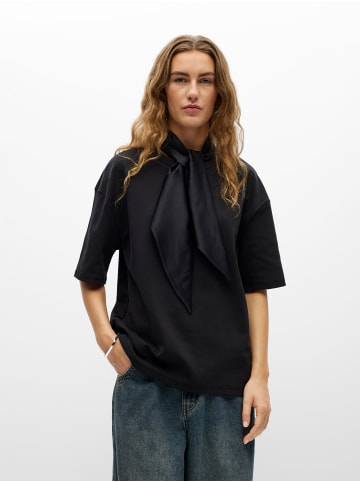 Object T-Shirt in Black1