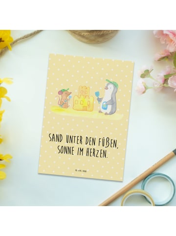 Mr. & Mrs. Panda Postkarte Sommer Meer Strand mit Spruch in Gelb Pastell