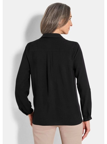GOLDNER Kurzgröße:  Zeitlose Viskosebluse mit Hemdkragen in schwarz