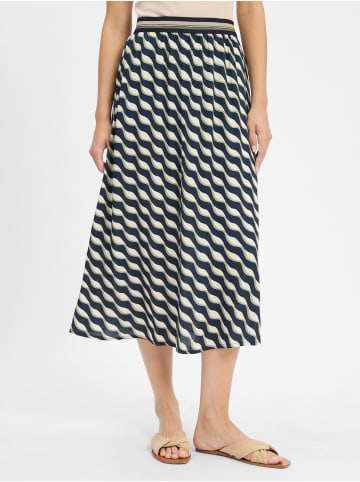 Betty Barclay Rock in marine sand - 0001