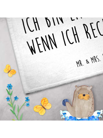 Mr. & Mrs. Panda Handtuch Stinktier Sitzen mit Spruch in Weiß