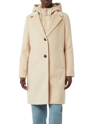 comma Mantel in sand - 0002