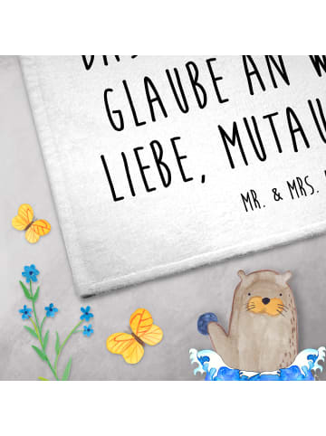 Mr. & Mrs. Panda Handtuch Nasenbär mit Spruch in Weiß