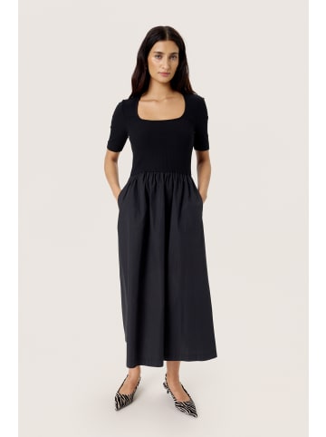 Soaked in Luxury Jerseykleid SLSimone Feminine Form in Black