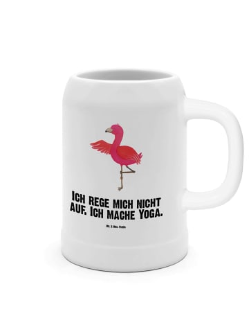 Mr. & Mrs. Panda Humpen Flamingo Yoga mit Spruch in Weiß