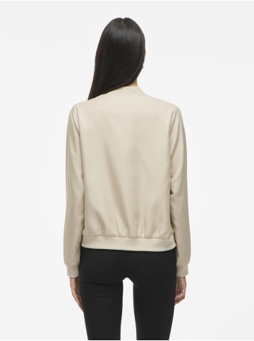 Vila Jacke Papaya in beige