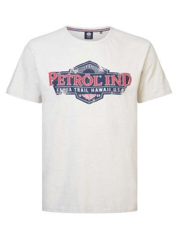 Petrol Industries T-Shirt mit Aufdruck in Plus Size Campfire in Weiß