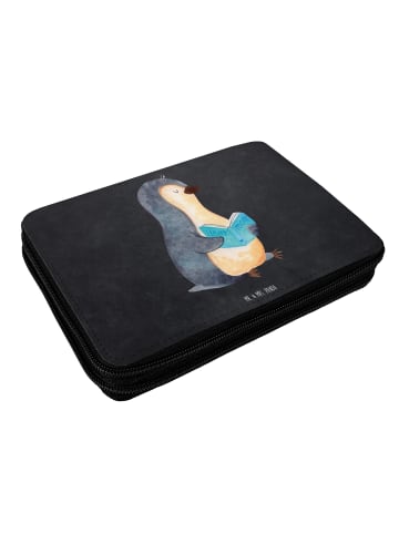 Mr. & Mrs. Panda Federmäppchen Pinguin Buch ohne Spruch in Kreidetafel